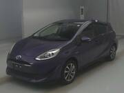 2017 TOYOTA AQUA