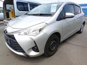 2017 TOYOTA VITZ F