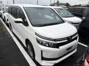 2017 TOYOTA VOXY X