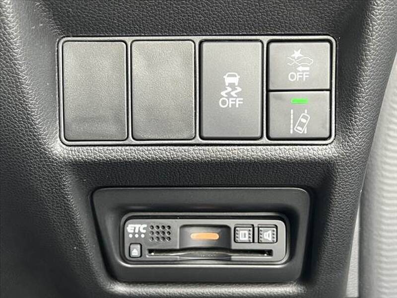 2018 HONDA STEPWAGON for sale - more photos