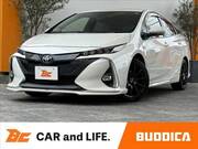 2019 TOYOTA PRIUS PHV