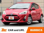 2015 TOYOTA AQUA