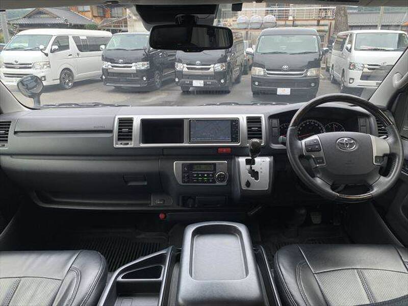 2018 TOYOTA HIACE WAGON GL for sale - photo 4