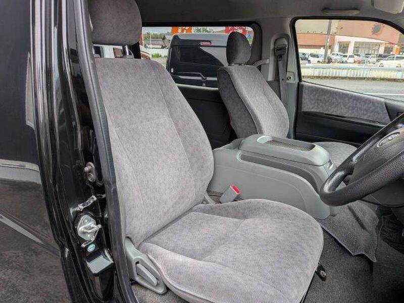 2010 TOYOTA HIACE WAGON GL for sale - more photos