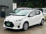 2015 TOYOTA AQUA