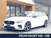 2023 VOLVO V60