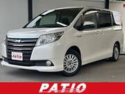 2017 TOYOTA NOAH