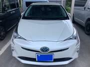 2017 TOYOTA PRIUS