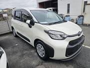 2023 TOYOTA SIENTA