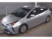 2019 TOYOTA PRIUS S