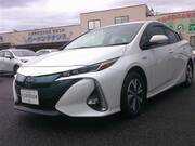 2019 TOYOTA PRIUS PHV