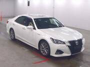 2015 TOYOTA CROWN HYBRID