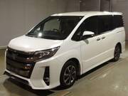 2019 TOYOTA NOAH