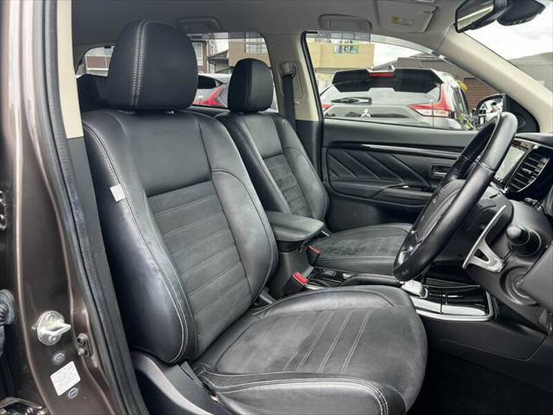 2015 MITSUBISHI OUTLANDER PHV for sale - photo 6
