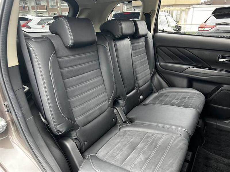 2015 MITSUBISHI OUTLANDER PHV for sale - photo 7