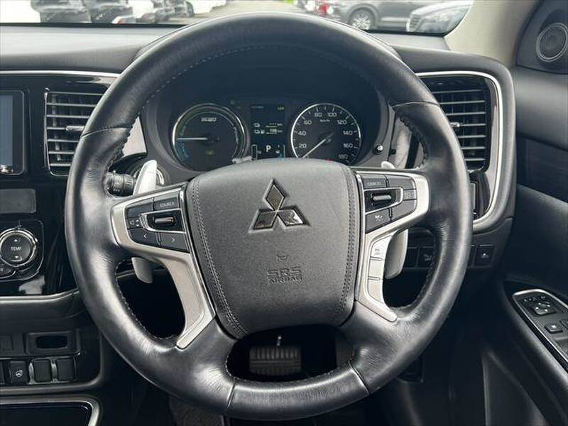 2015 MITSUBISHI OUTLANDER PHV for sale - photo 9