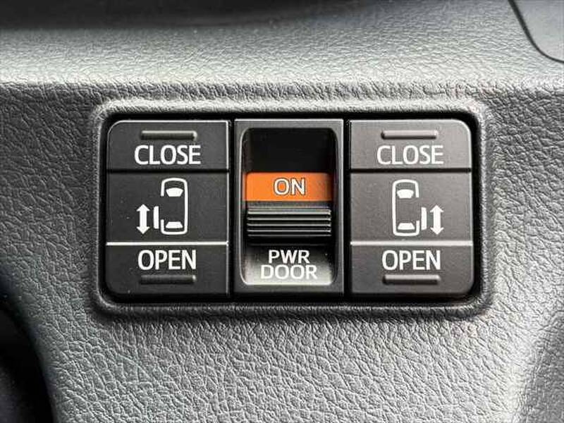 2017 TOYOTA SIENTA for sale - more photos