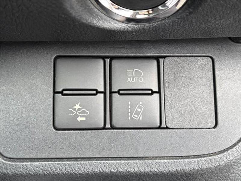 2017 TOYOTA SIENTA for sale - photo 9