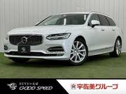 2020 VOLVO V90