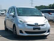 2015 TOYOTA RACTIS X