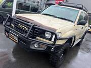 2003 TOYOTA LAND CRUISER