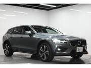 2020 VOLVO V60