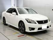 2011 TOYOTA CROWN
