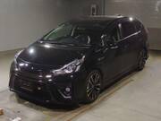 2018 TOYOTA PRIUS ALPHA