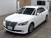2015 TOYOTA CROWN MAJESTA