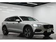2019 VOLVO V60