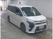 2018 TOYOTA VOXY