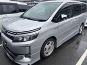 2014 TOYOTA VOXY