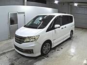 2013 NISSAN SERENA