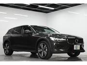 2024 VOLVO V60