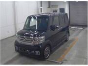2017 HONDA N-BOX CUSTOM