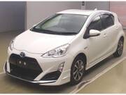 2015 TOYOTA AQUA