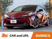 2022 TOYOTA PRIUS