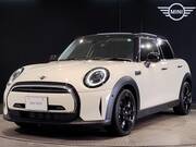 2022 BMW MINI