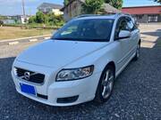 2012 VOLVO V50