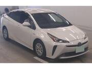 2019 TOYOTA PRIUS S