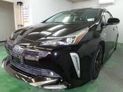 2019 TOYOTA PRIUS