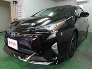 2017 TOYOTA PRIUS