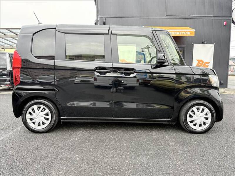 2022 HONDA N-BOX for sale - more photos
