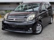 2009 TOYOTA ISIS