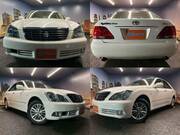 2004 TOYOTA CROWN