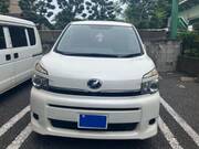 2012 TOYOTA VOXY