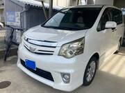 2011 TOYOTA NOAH