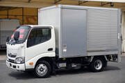 2017 HINO DUTRO