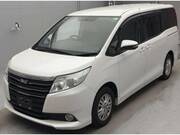2015 TOYOTA NOAH