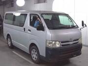 2011 TOYOTA HIACE VAN DX